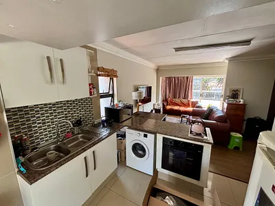 1 Bedroom Apartment To Rent in Roodepoort - dOaE.webp