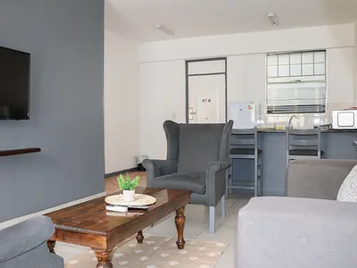 1 Bedroom Apartment To Rent in Johannesburg - 9LOU.webp