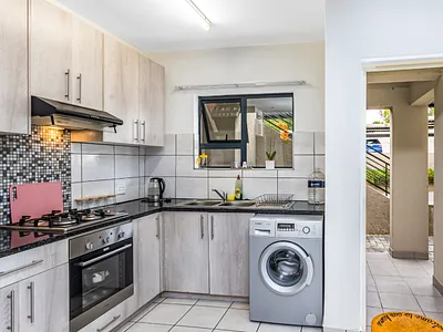 2 Bedroom Apartment For Sale in Randburg - BRZO.webp