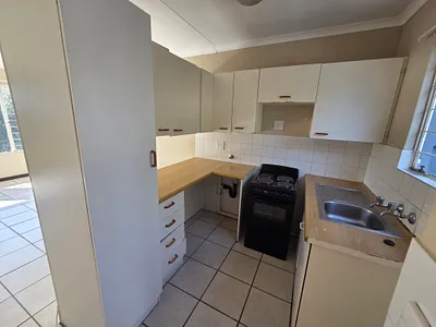 2 Bedroom Apartment To Rent in Roodepoort - PKIt.webp