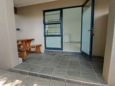 Apartment To Rent in Johannesburg - 8OB1.webp