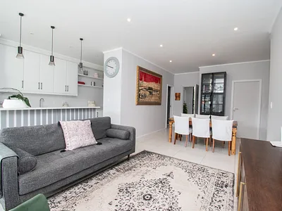 3 Bedroom Apartment For Sale in Johannesburg - img