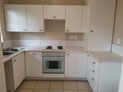 1 Bedroom Apartment For Sale in Johannesburg - RiOz.webp