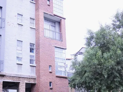 1 Bedroom Apartment For Sale in Johannesburg - img