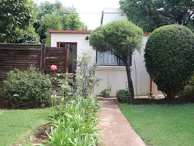 Apartment To Rent in Johannesburg - noL5.webp