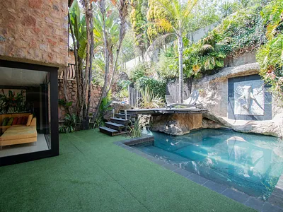 5 Bedroom House To Rent in Johannesburg - Lc78.webp