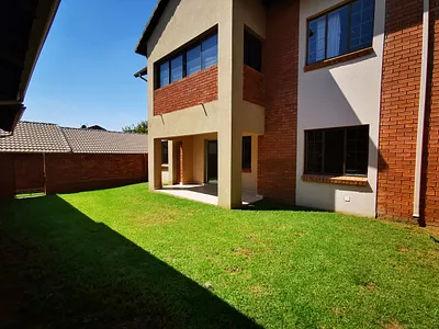 3 Bedroom Apartment To Rent in Midrand - KQBR.webp
