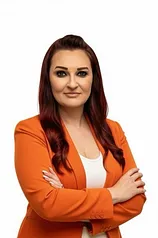 Cara-Lee Callan - 4F5d.webp