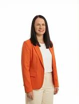 Linette Stipp - 0Ug8.webp