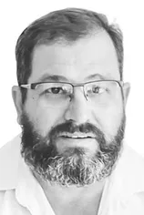 Andre Botes - rVCj.webp