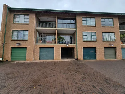 2 Bedroom Apartment For Sale in Brakpan - FZwE.webp