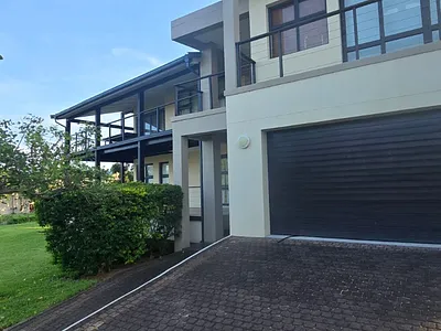 3 Bedroom House For Sale in Zinkwazi Beach - 0zkw.webp