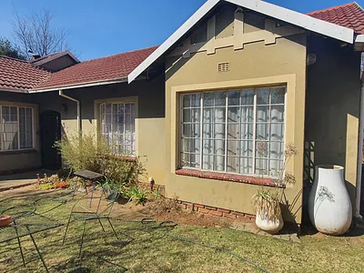3 Bedroom House For Sale in Heidelberg - Zq7m.webp