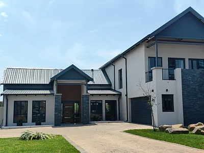 5 Bedroom House For Sale in Hartbeespoort - img