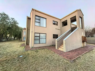 2 Bedroom Apartment For Sale in Sasolburg - DnI1.webp