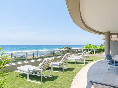 4 Bedroom Apartment For Sale in Ballito - v9OS.webp
