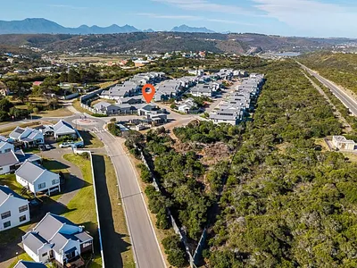 2 Bedroom House For Sale in Groot Brakrivier - EITW.webp