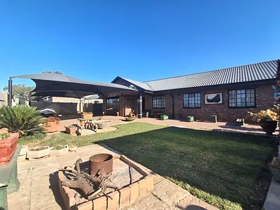 3 Bedroom House For Sale in Meyerton - G0g2.webp