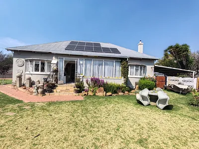 4 Bedroom House For Sale in Brakpan - lFJX.webp