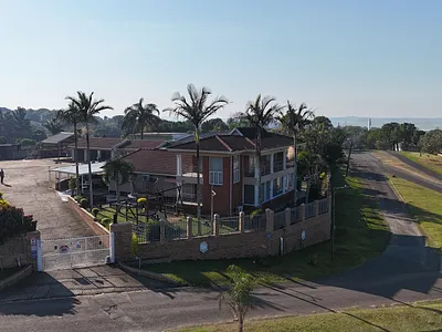 5 Bedroom House For Sale in Stanger - ez59.webp