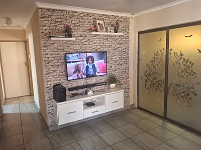 3 Bedroom House For Sale in Alberton - pZW1.webp