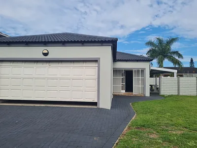 3 Bedroom Townhouse To Rent in Richards Bay - UALZ.webp