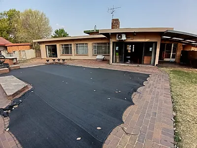 4 Bedroom House For Sale in Springs - CZt8.webp