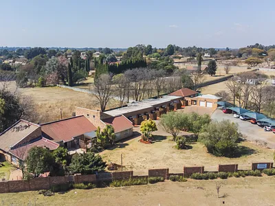 Commercial Property For Sale in Benoni - 6Fj7.webp