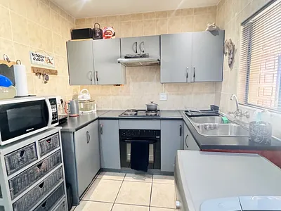 2 Bedroom Apartment For Sale in Witbank - oqIN.webp