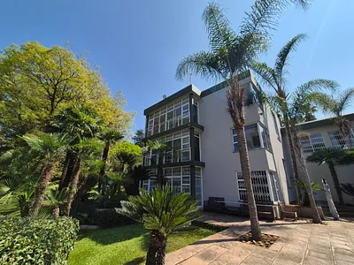 7 Bedroom House For Sale in Vanderbijlpark - kVFb.webp