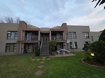 3 Bedroom Apartment For Sale in Sasolburg - yKq8.webp