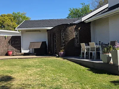 3 Bedroom House For Sale in Kempton Park - QW1l.webp