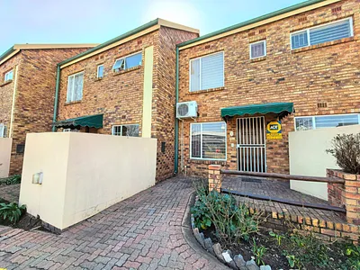 3 Bedroom Townhouse For Sale in Sasolburg - lH2N.webp