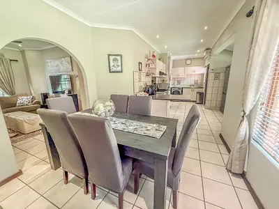 3 Bedroom House For Sale in Empangeni - jOrp.webp