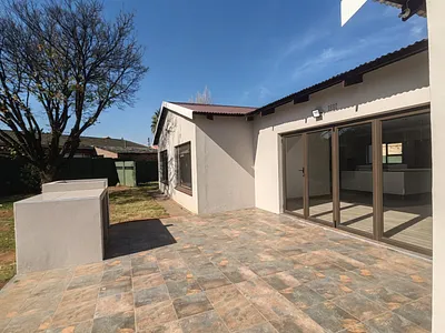 3 Bedroom House For Sale in Heidelberg - 3Jhx.webp