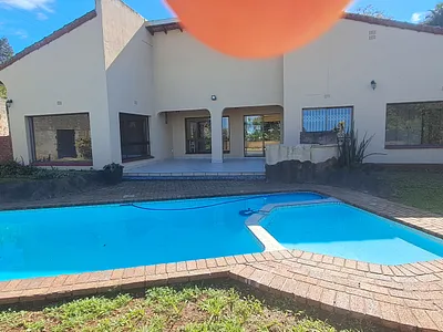 4 Bedroom House To Rent in Empangeni - img
