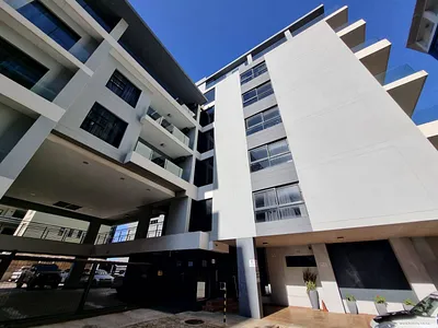 2 Bedroom Apartment For Sale in Umhlanga - qu6o.webp
