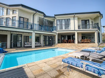 7 Bedroom House For Sale in Zinkwazi Beach - 4vpJ.webp