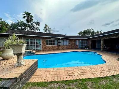 4 Bedroom House For Sale in Richards Bay - ZBEl.webp