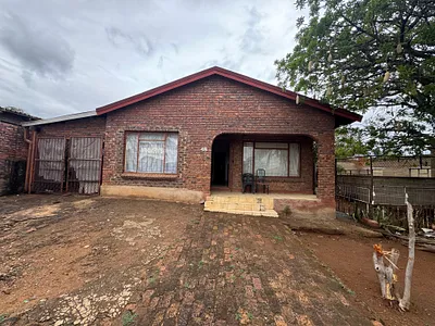 4 Bedroom House For Sale in Barberton - aSbK.webp