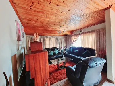 4 Bedroom House For Sale in Empangeni - Tm9S.webp