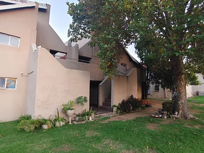 2 Bedroom Apartment For Sale in Sasolburg - fNeS.webp