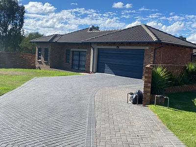 3 Bedroom Townhouse To Rent in Witbank - dTLi.webp
