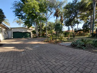 3 Bedroom House For Sale in Polokwane - aDMg.webp