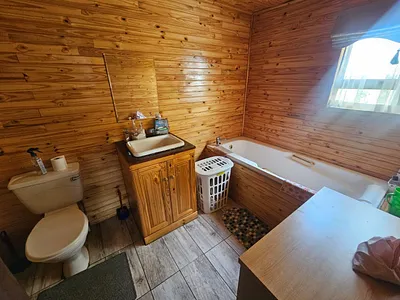 4 Bedroom House For Sale in Koppies - vGly.webp