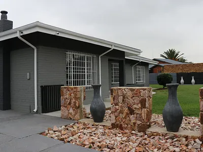 3 Bedroom House For Sale in Heidelberg - c9rw.webp