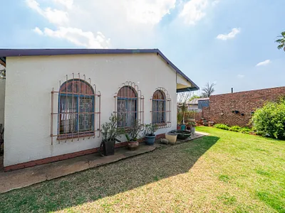 3 Bedroom House For Sale in Brakpan - 7D50.webp