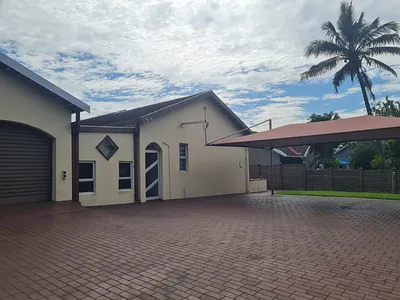 4 Bedroom House For Sale in Richards Bay - R9k3.webp