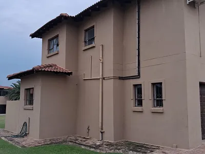 3 Bedroom Townhouse For Sale in Risiville, Vereeniging - o1pk.webp