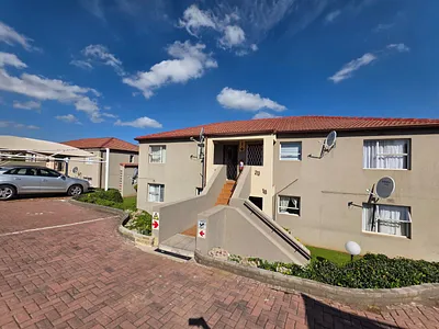 2 Bedroom Apartment For Sale in Vanderbijlpark - jhLG.webp